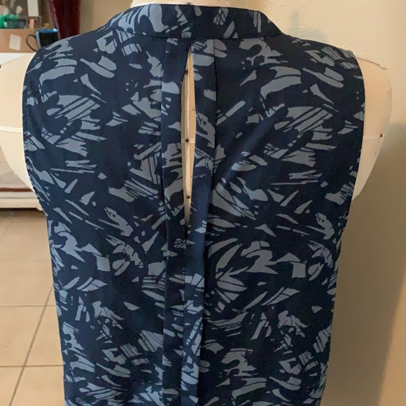 Tunic by Banana Republic - Picture 3 of 5